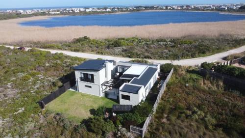 Betty's Bay Apartment | Two Lakes