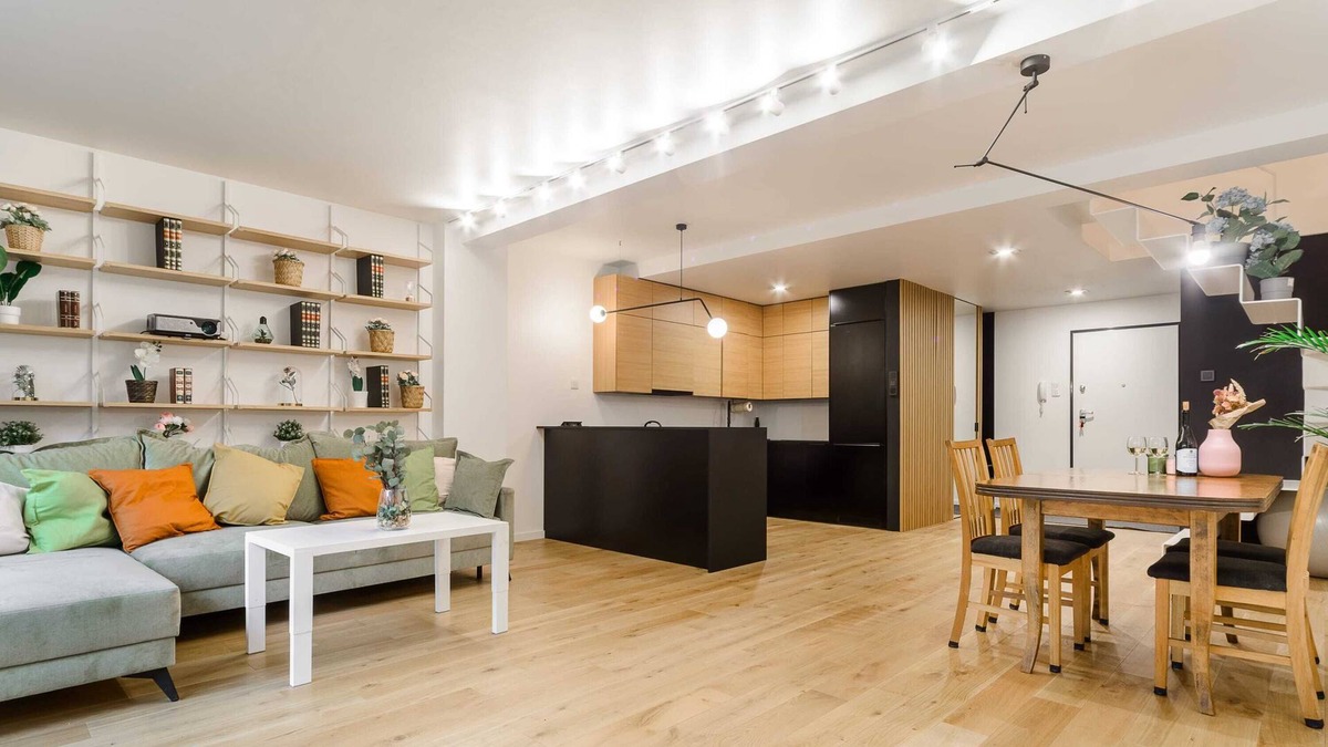 Lodz Apartment | Two-level Apartment on Zdrowie FV