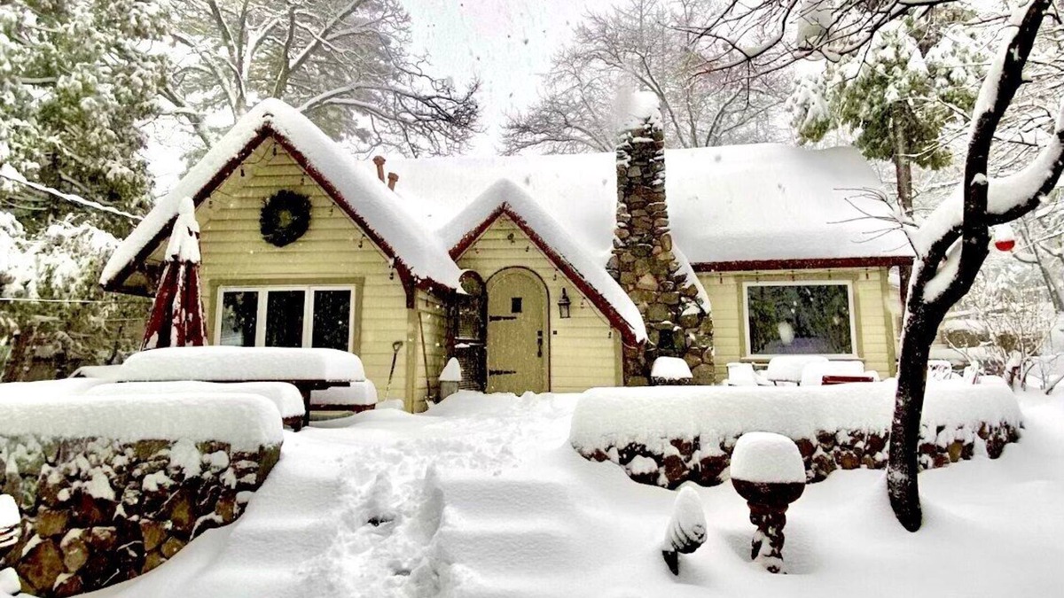 Crestline Cabin | Two mountain cabins included! Walk everywhere downtown and Lake Gregory!