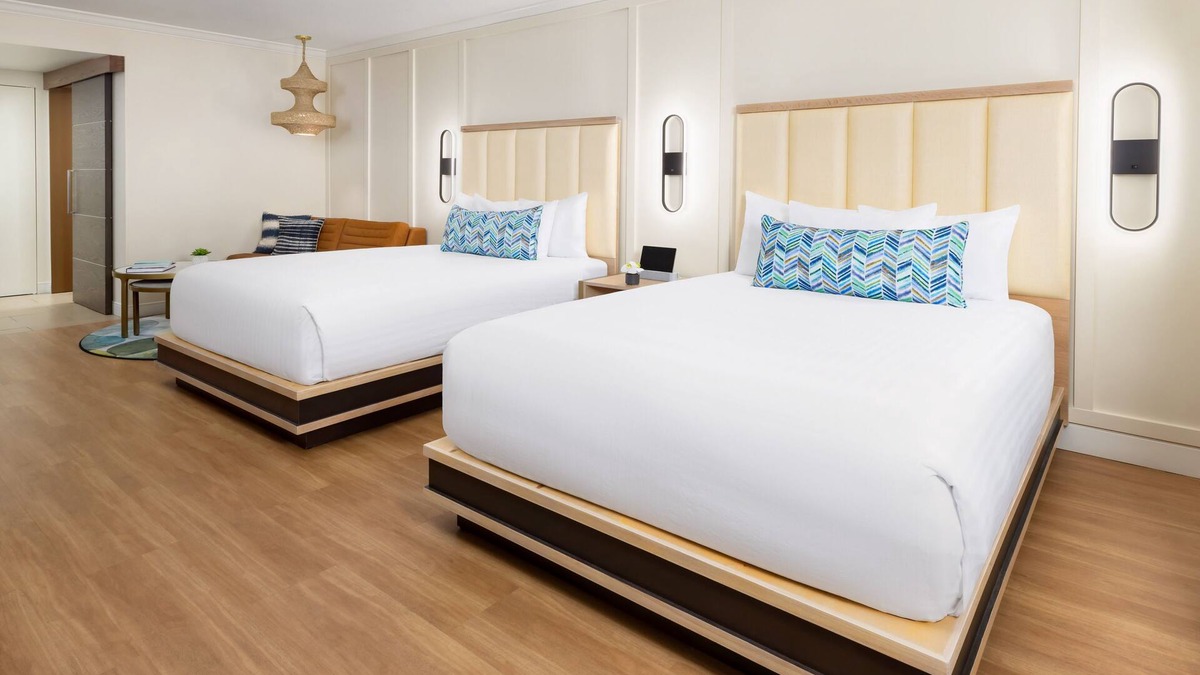 Calabasas Hotel | Two Queen Standard, The Anza A Calabasas, Pool, Scenic Ambiance - 2 Units