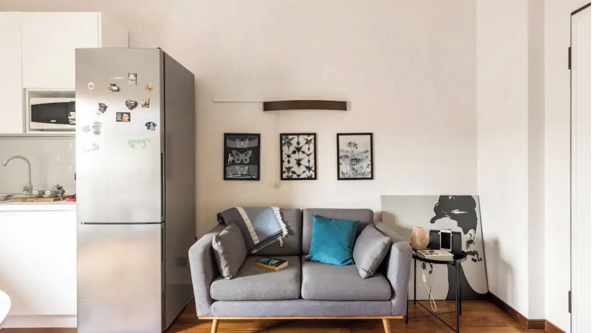 Historic Centre Apartment | Two-room apartment + Garage 500 mt from "PORTA SUSA" Railway Station, AC, Balcony