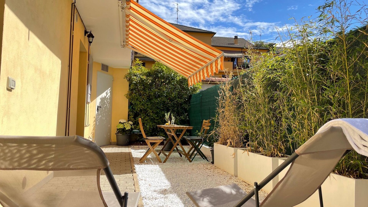 Monza Apartment | Two-room apartment with INDEPENDENT entrance and private OUTSIDE SPACE.