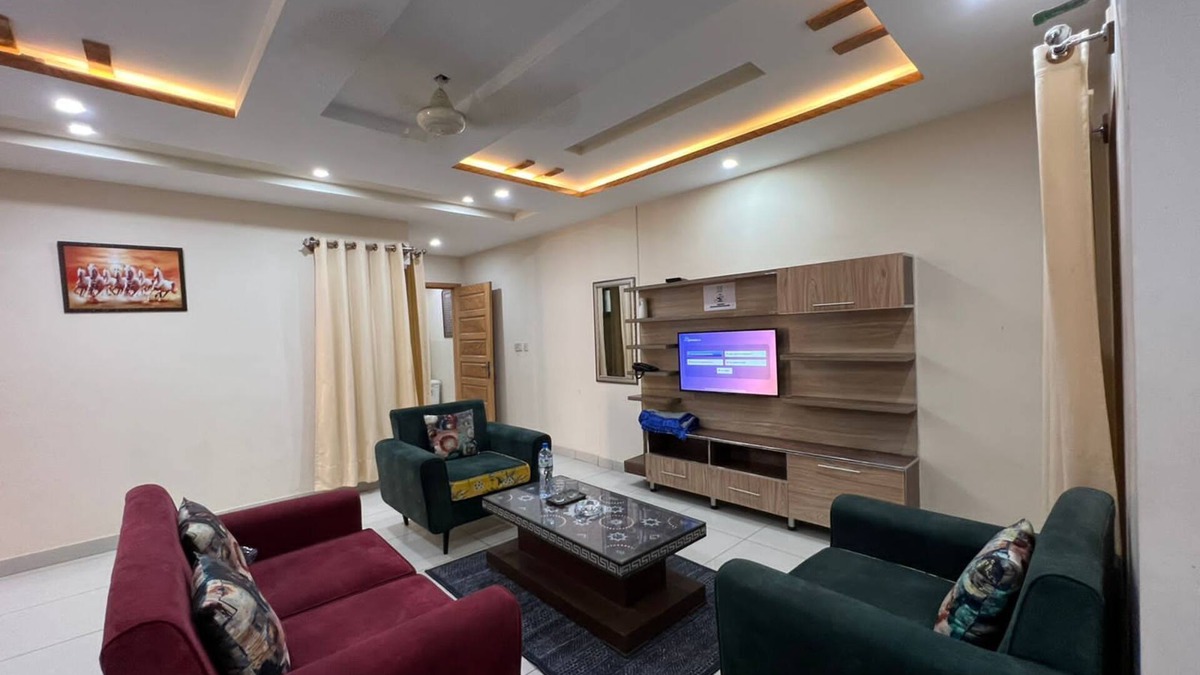 Islamabad Apartment | Two Room Appartment Aimpire Hoteln4 to 6 person
