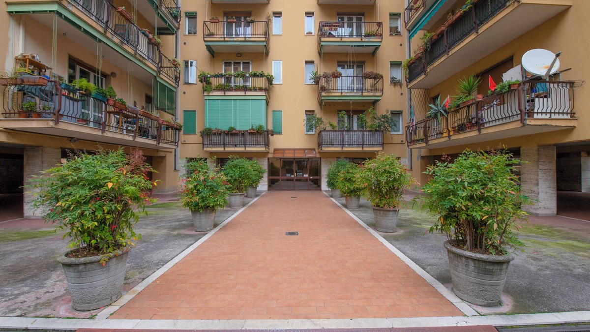 Borgo Milano Apartment | Two-room Luxury Stadium apartment - close to downtown and station