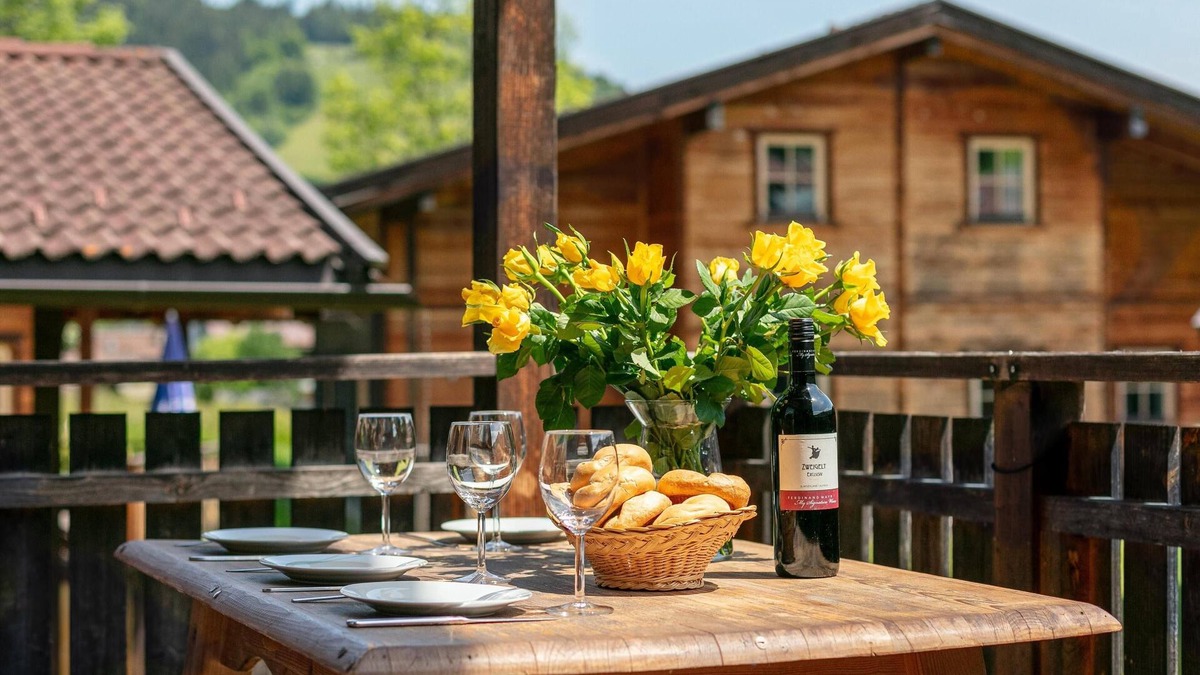 Niederau House | Two rustic chalets for small travel groups