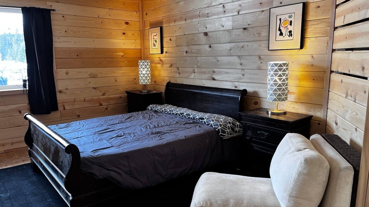 Cantwell Cabin | Two Story Eco Cabin on Private Lake near Denali National Park Sleeps 6