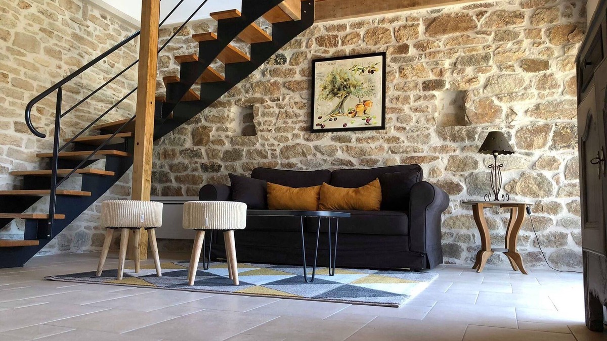 Fouesnant Cottage | Ty Bihan Small stone house in a quiet location 5 minutes from the beach