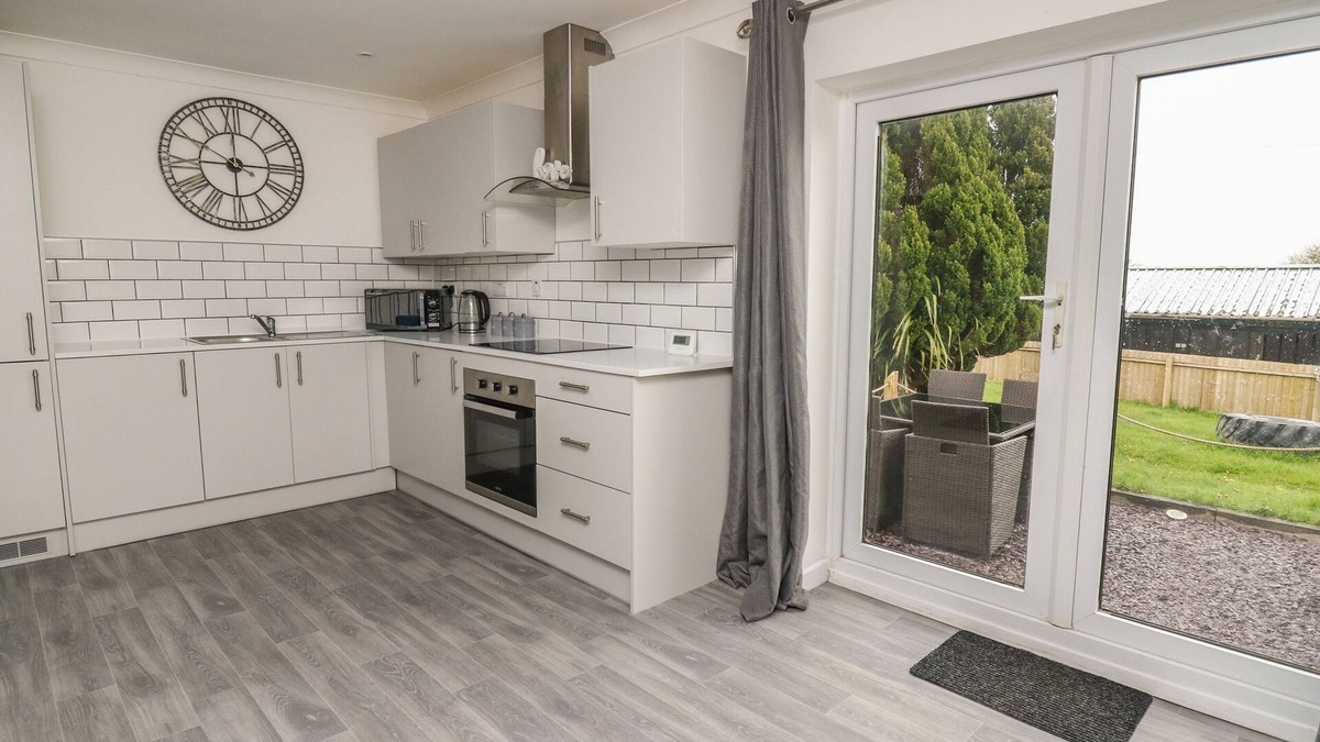 Llangynin Cottage | Ty Cwtch