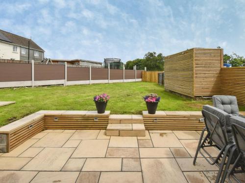 Margam House | Ty Drws Nesaf