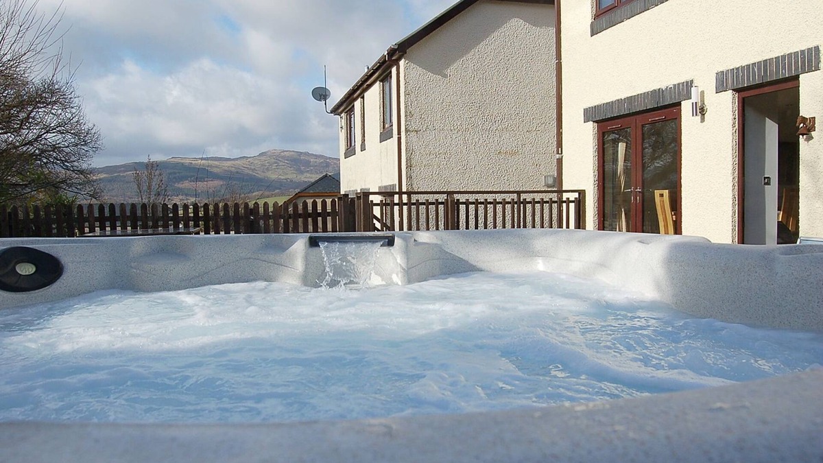 Dolgellau House | Ty Pen y Bryn in Dolgellau