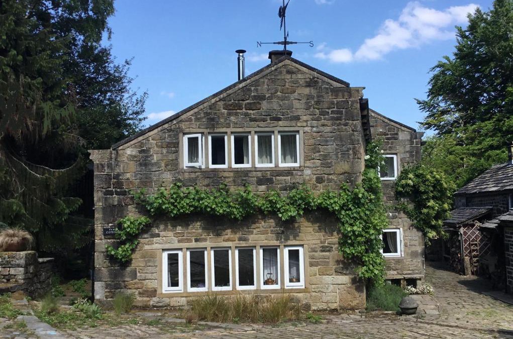 Ainley Top House | Tyas Cottage