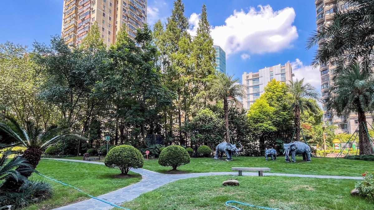 Xujiahui Bed & Breakfast | Tyms 3BR 2BA Apartment in Xujiahui