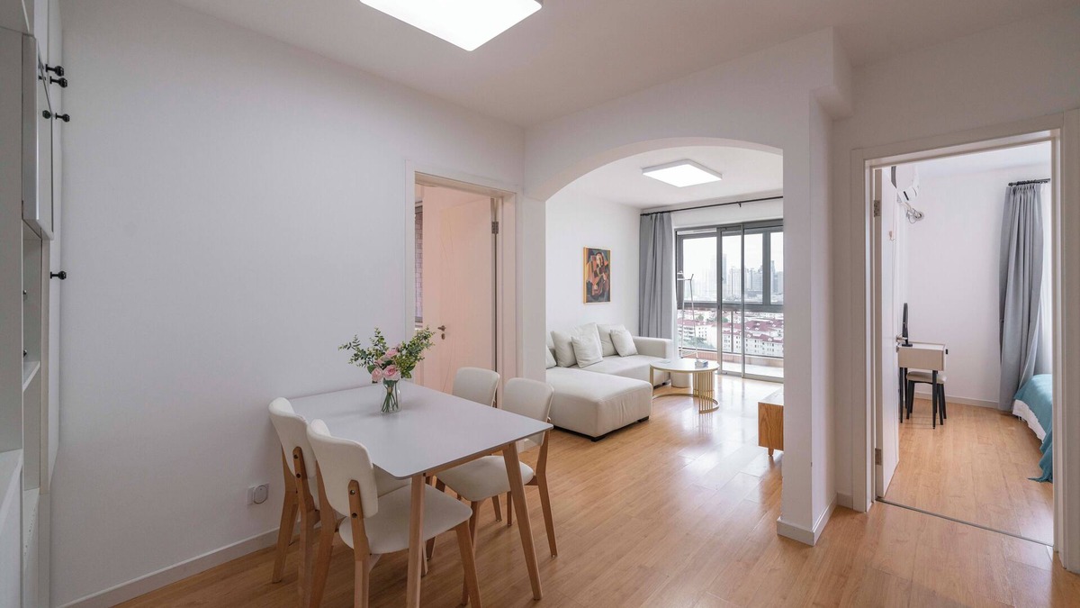 Changning Bed & Breakfast | Tyms Stylish 2BR APT Riverside Garden11