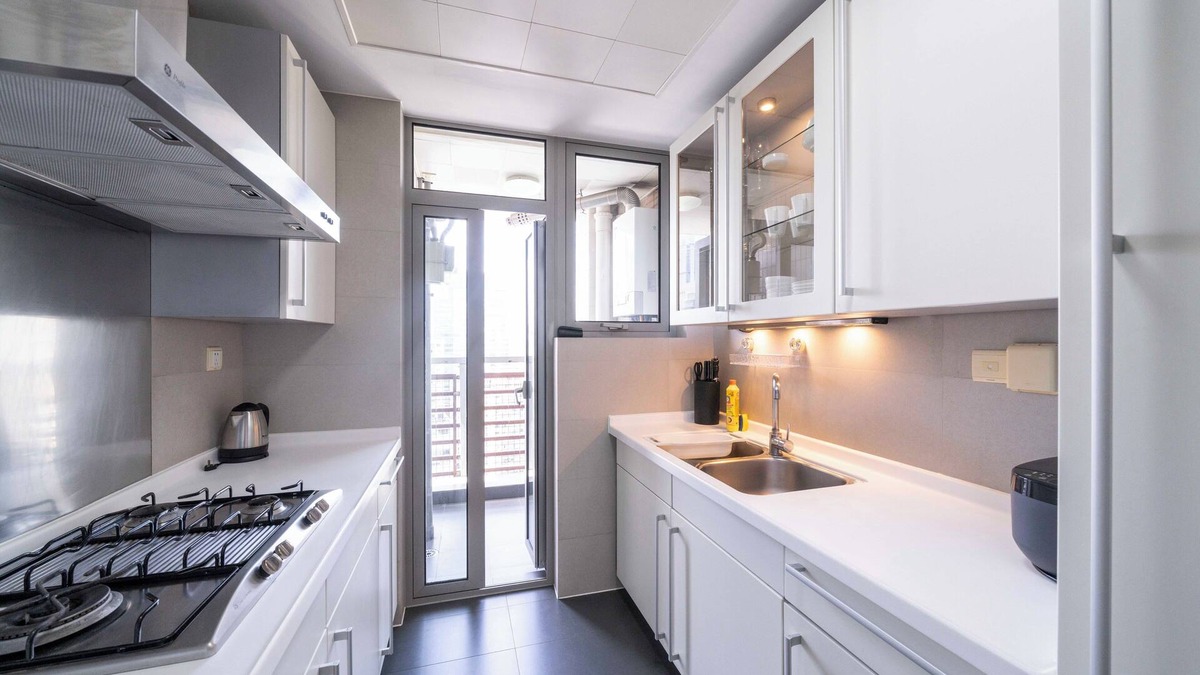 Xujiahui Bed & Breakfast | Tyms Stylish 3BR 2BA Apt Yongxin Century