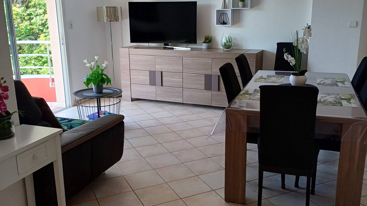 Vals-les-Bains Apartment | Type 3 apartment in secure, quiet residence