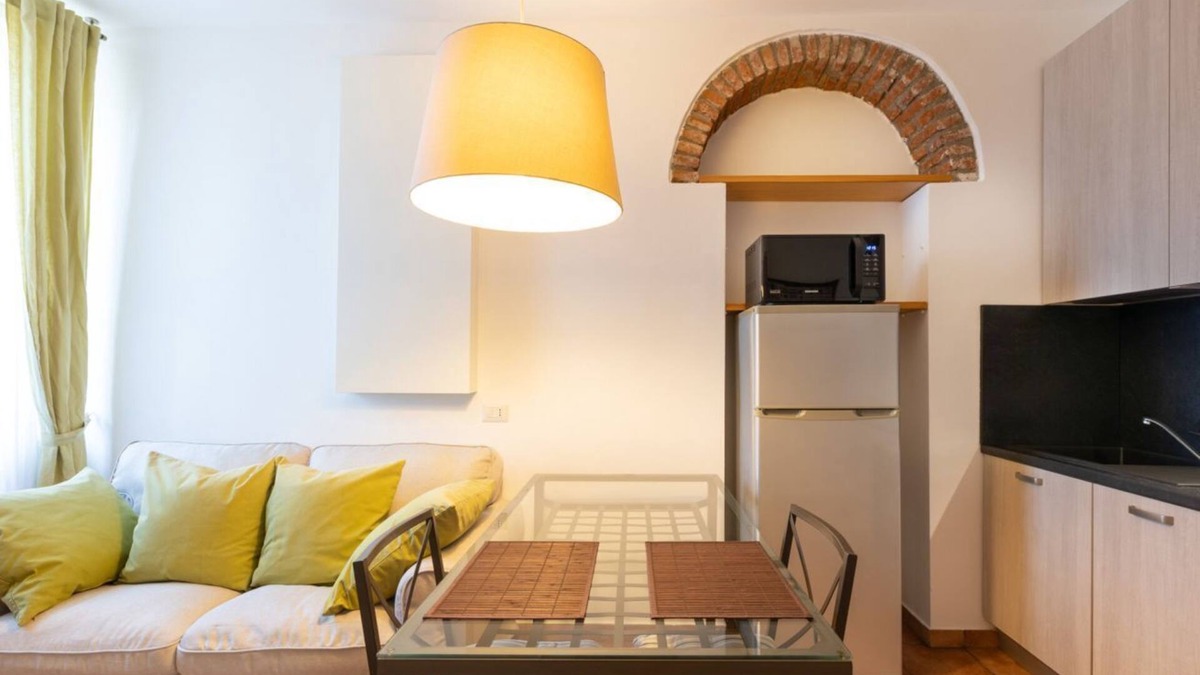 Porta Tenaglia Apartment | Typical Milanese two-room apartment in Via Bramante - Mirable PM