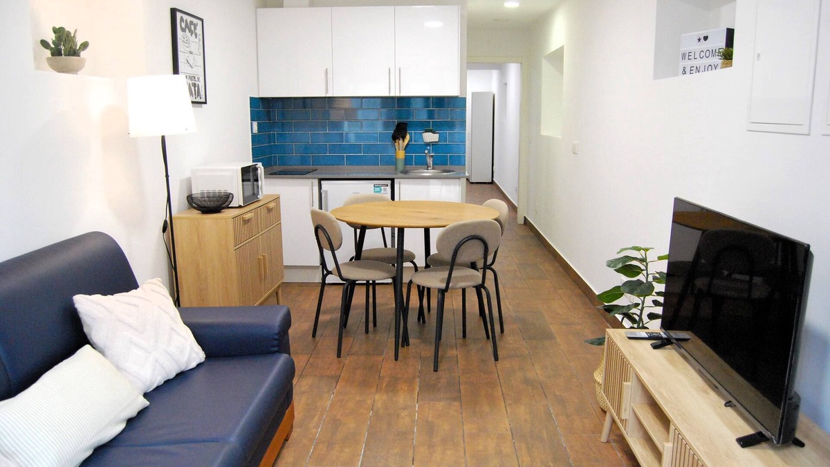 Setubal Apartment | Typical Portuguese house in the historic center of Setúbal