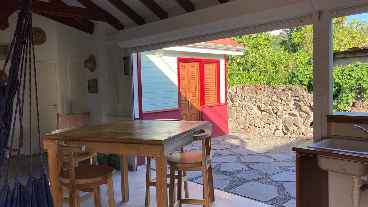 Case-Pilote House | Typical seaside townhouse in an authentic fishing village