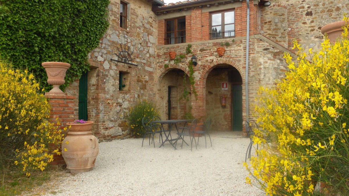 Trequanda Villa | Typical Tuscan villa