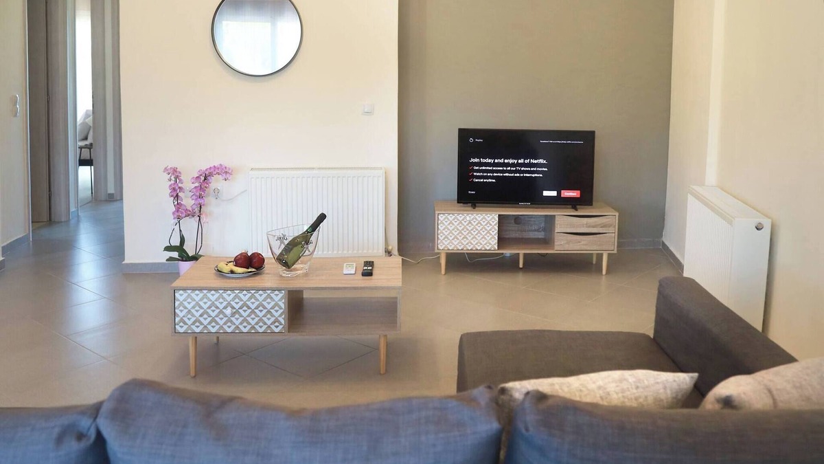 Perivolia Apartment | Tzei House - 5min drive to beach