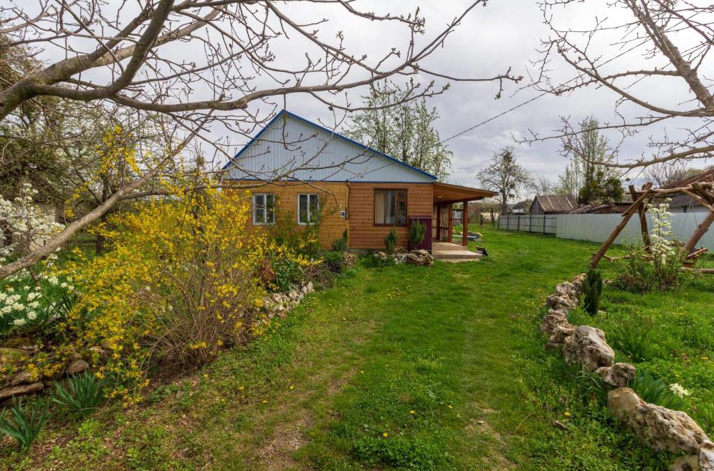 Kamennomostskiy House | U Nasti Guesthouse