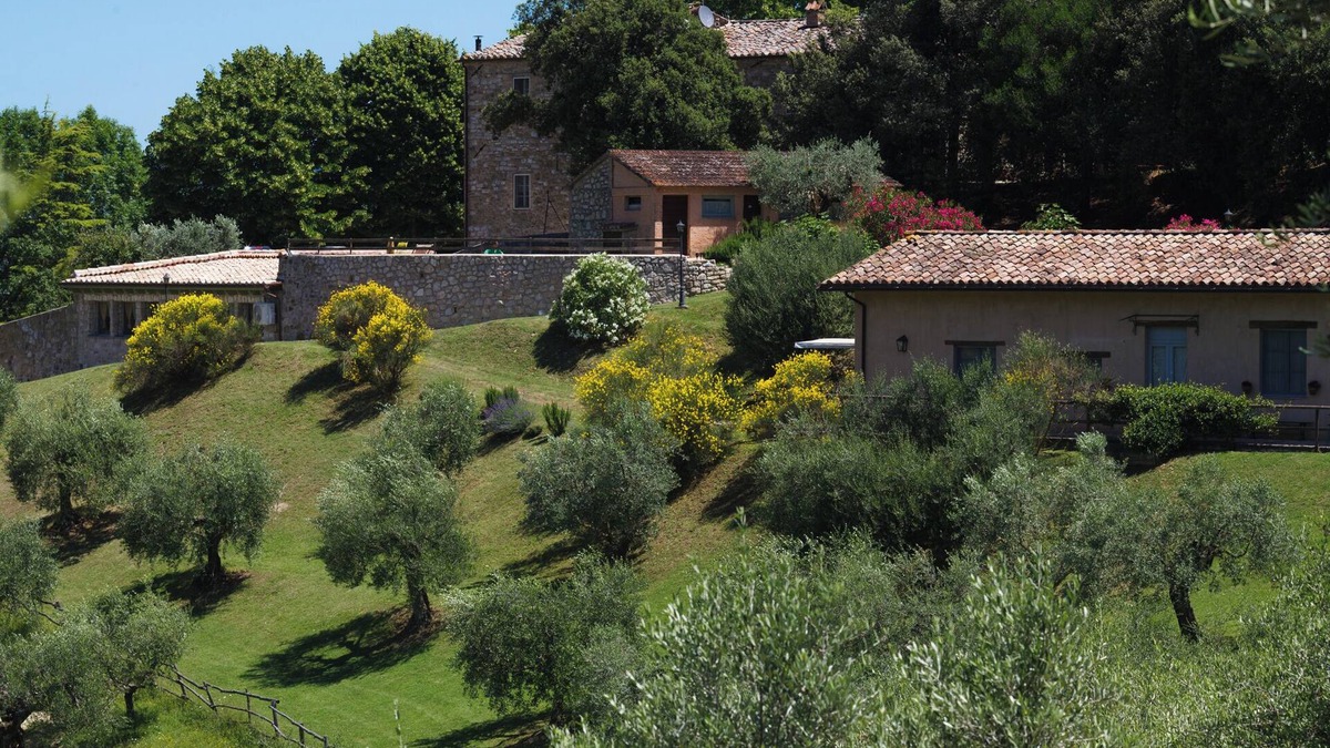 Montelaguardia Other | Ulivo, painted apartment in a farmhouse 10 minutes driving from Perugia downtown