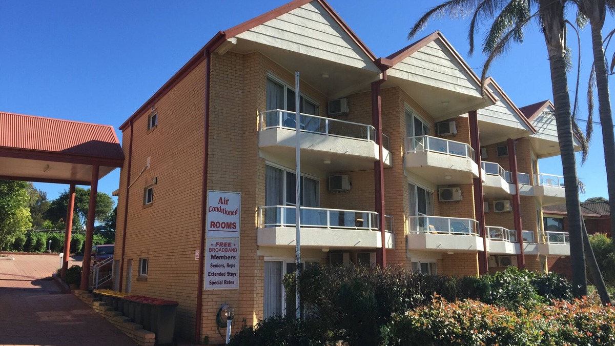 Ulladulla Hotel | Ulladulla Harbour Motel