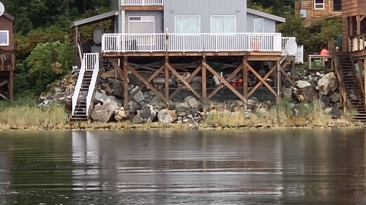 Tenakee Springs Cabin | Ultimate Alaska wildlife experience.