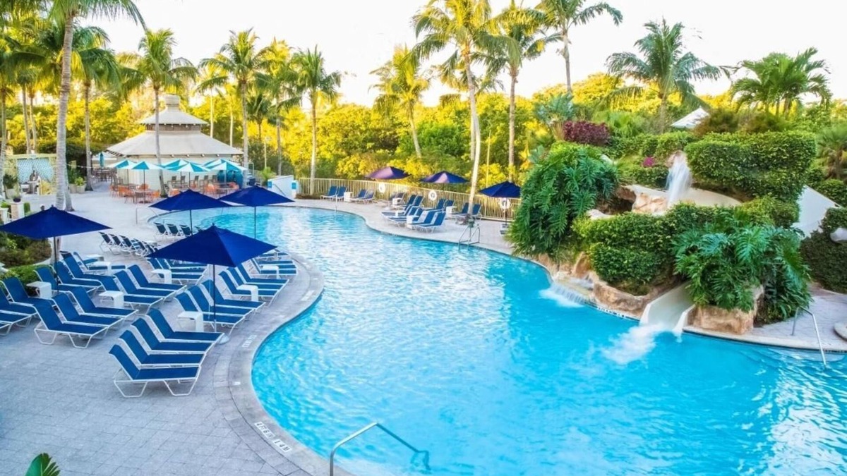 Pelican Bay Resort | Ultimate Beach Resort Retreat Perfect for Friends and Family | Outdoor Pools