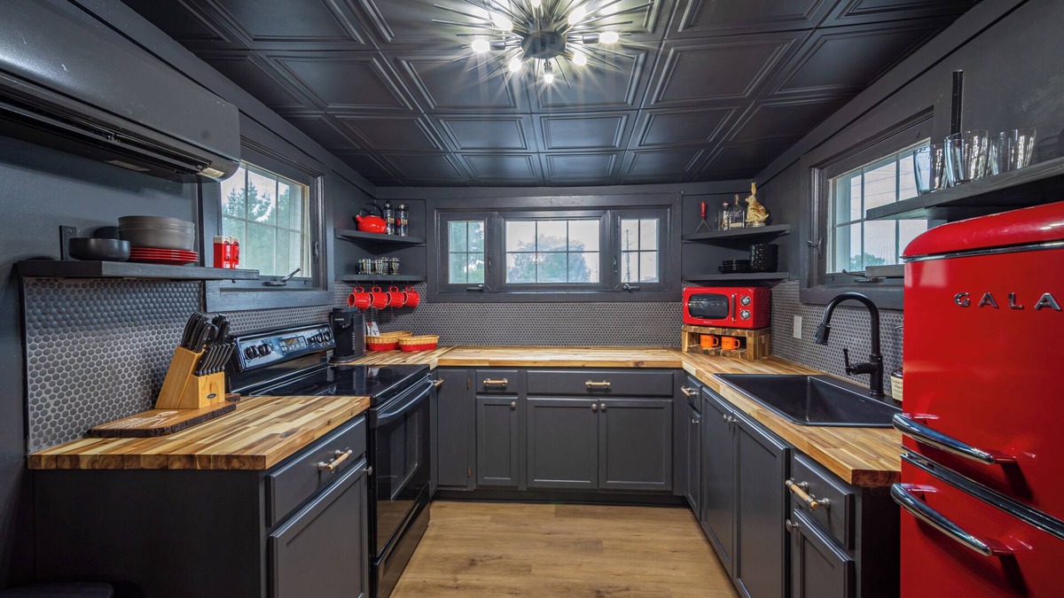 Audubon Apartment | Ultimate Bourbon Experience in Heart of Louisville