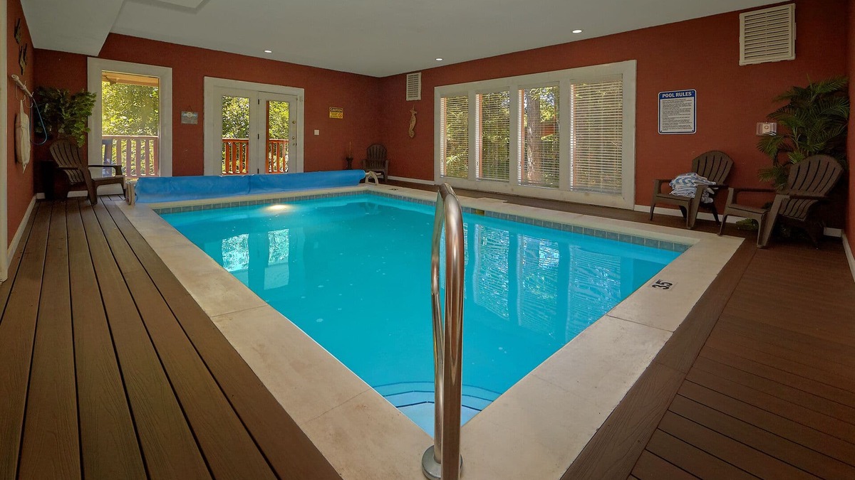 Cosby Cabin | Ultimate Family Vacation Cabin - Indoor Pool, Theater, Game Room