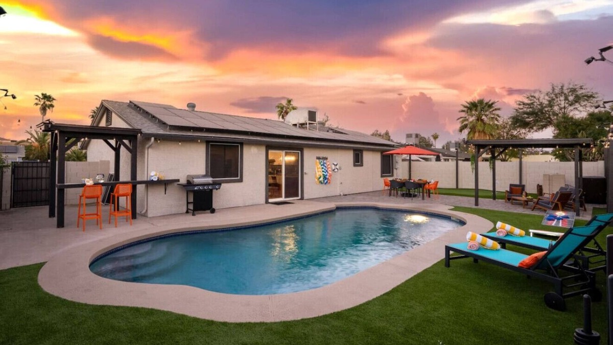Paradise Valley Oasis House | Ultimate Game House: Heated pool