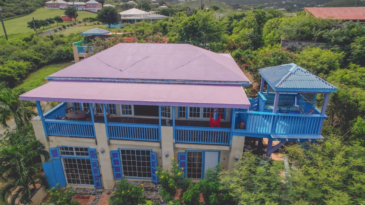 Cotton Valley House | Ultimate Island living! 2 bdrm 1 bath house pool and stunning views on East End