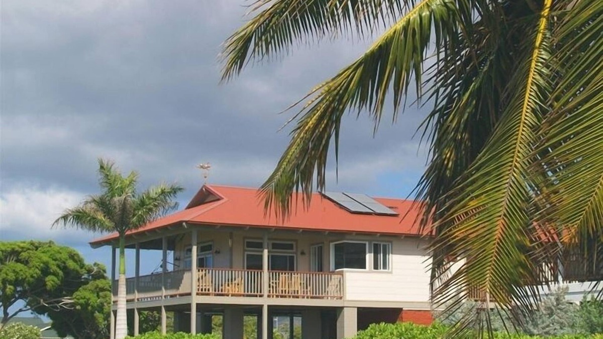 Kekaha House | Ultimate Oceanfront Beach House - NEW "FULL HOUSE" Split A/C System -TVNCU #5005