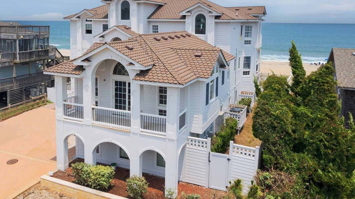 Carolina Dunes House | Ultimate Outer Banks oceanfront accommodation with lavish finishes and furnishings