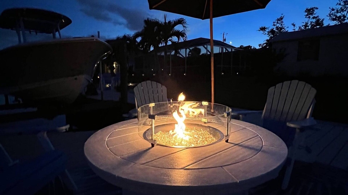 Lochmoor Waterway Estates Villa | Ultimate Riverfront Escape w/private heated pool, Villa Water Way Retreat