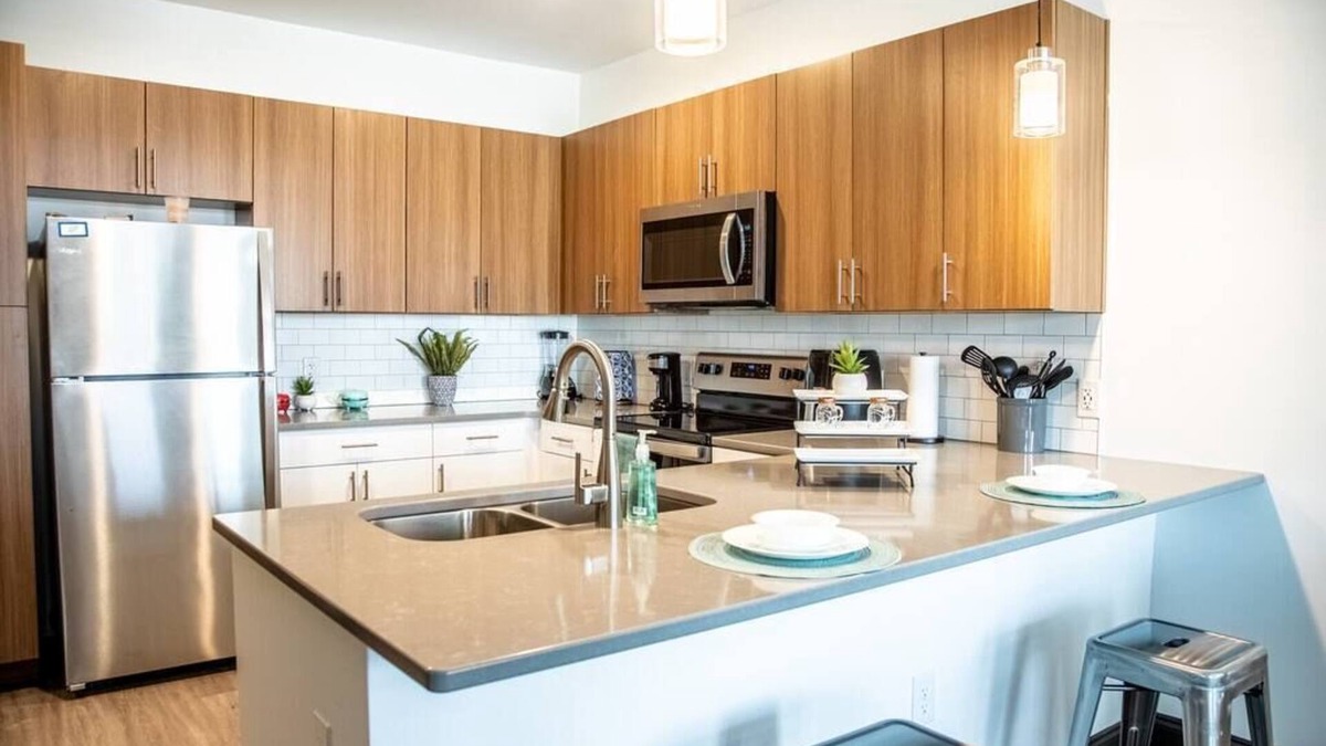 Downtown Apartment | Ultimate Serenity Room