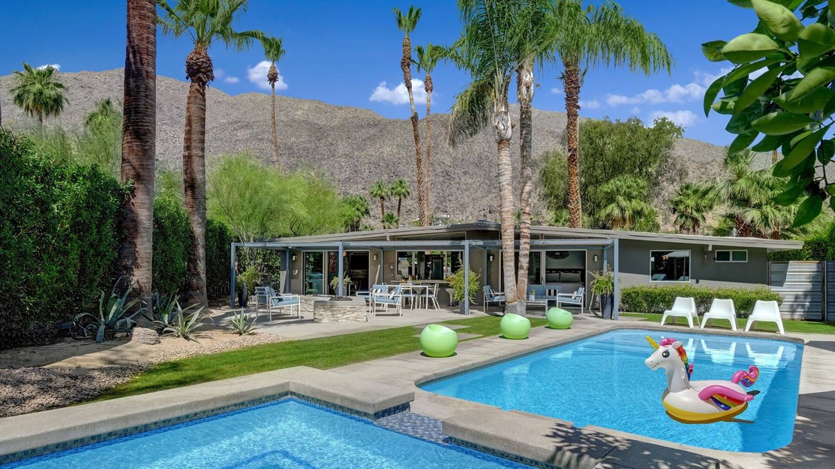 Tahquitz River Estates House | Ultra-LUX- Mesa Mid-Century- Resort Style Pool, Spa, Fire Pit- Close to Everything- 2BD/2BA