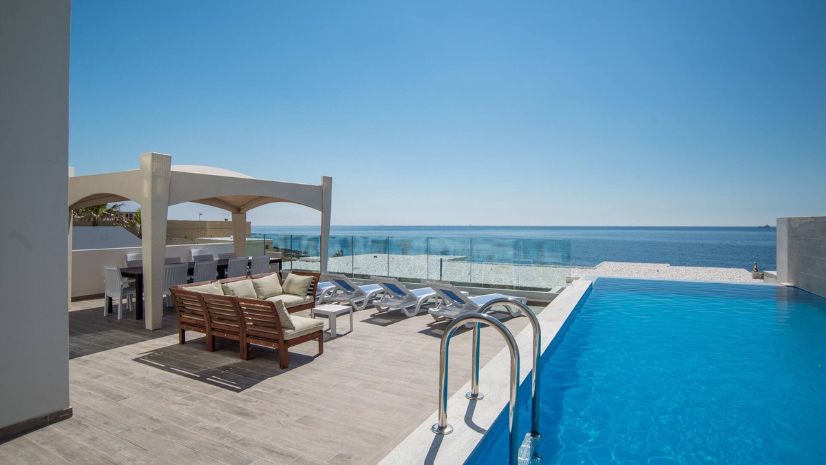 San Tumas Apartment | Ultra Modern Sea Front Villa with Private Pool - The Waterfront