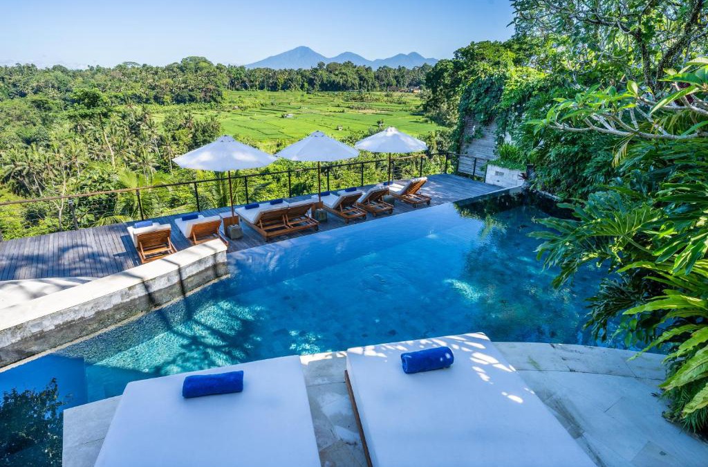 Sayan Hotel | Uma Kalai