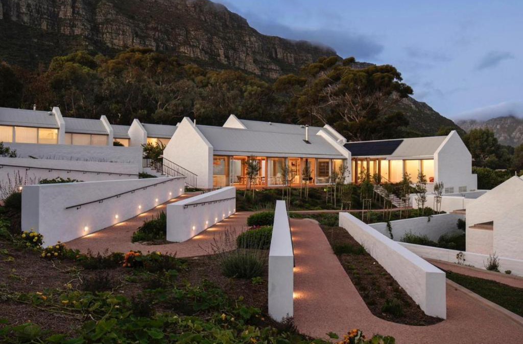 Hout Bay Hotel | Umoya Residence