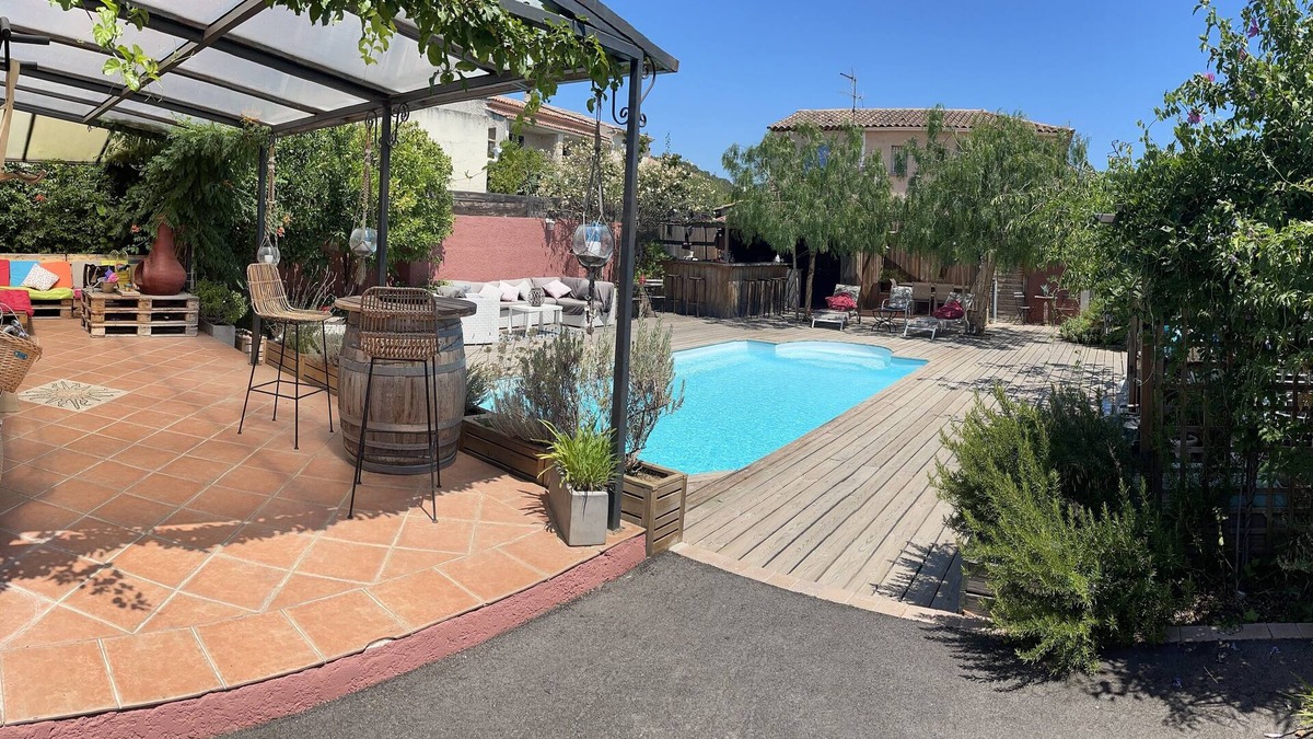 La Garde House | « Un Havre de Paix », Maison Avec Piscine à 3km des Plages- 8 Couchages La Garde