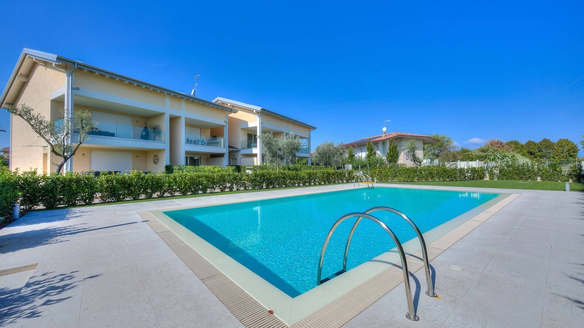 San Benedetto di Lugana Apartment | Una Meta Tra Gli Ulivi, Peschiera del Garda, Italy