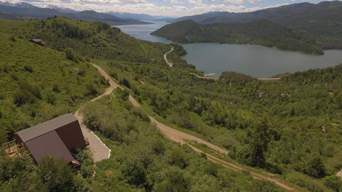 Irwin Cabin | Unbelievably Scenic Mountainside Cabin