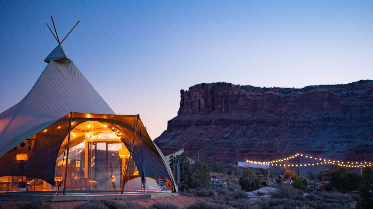 Moab Cabin | Under Canvas Moab