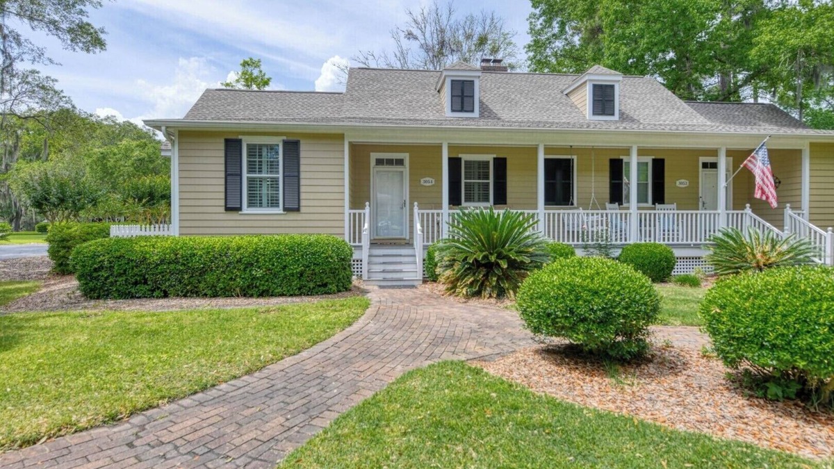 Murrells Inlet House | Under the Oaks - Cottage at Wachesaw Plantation, Dog Friendly
