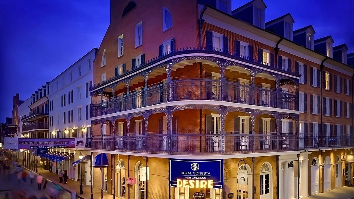 French Quarter Resort | Unforgettable Stay in French Quarter! Pets Allowed, Balcony, w/Outdoor Pool