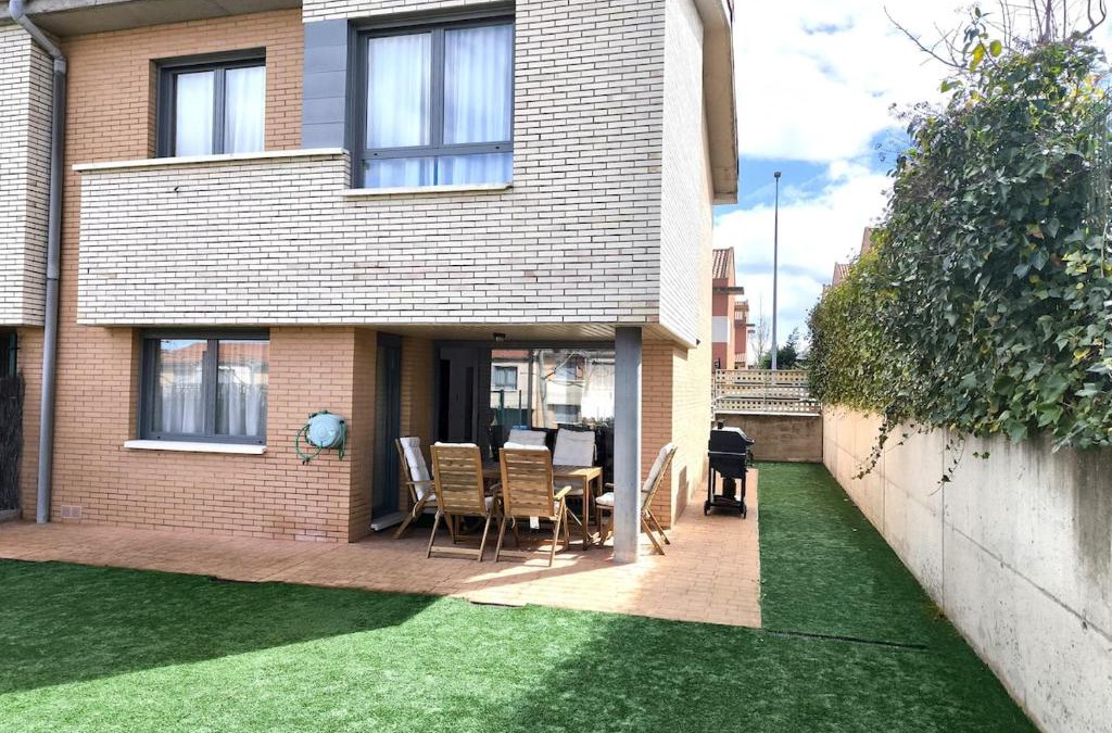 Ciruena House | Unifamiliar con jardín, piscina, tenis y pádel