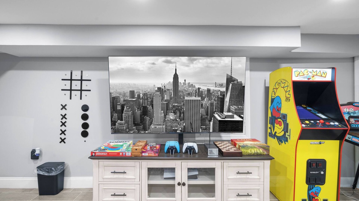 Union Apartment | Union Oasis: Hot Tub, Grill, Gym, Games, Massage chair, EWR 10min, NYC 30 min
