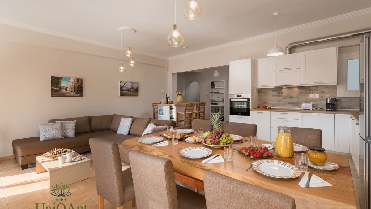 Corfu Town Apartment | UniQApt luxury apartment in Corfu Town